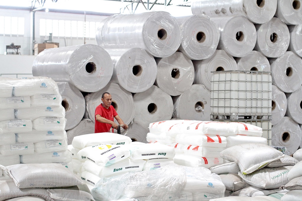 A queda do desemprego foi registrada em todos os estados nordestinos na comparação entre  e  FOTO Gabriel Gonçalves