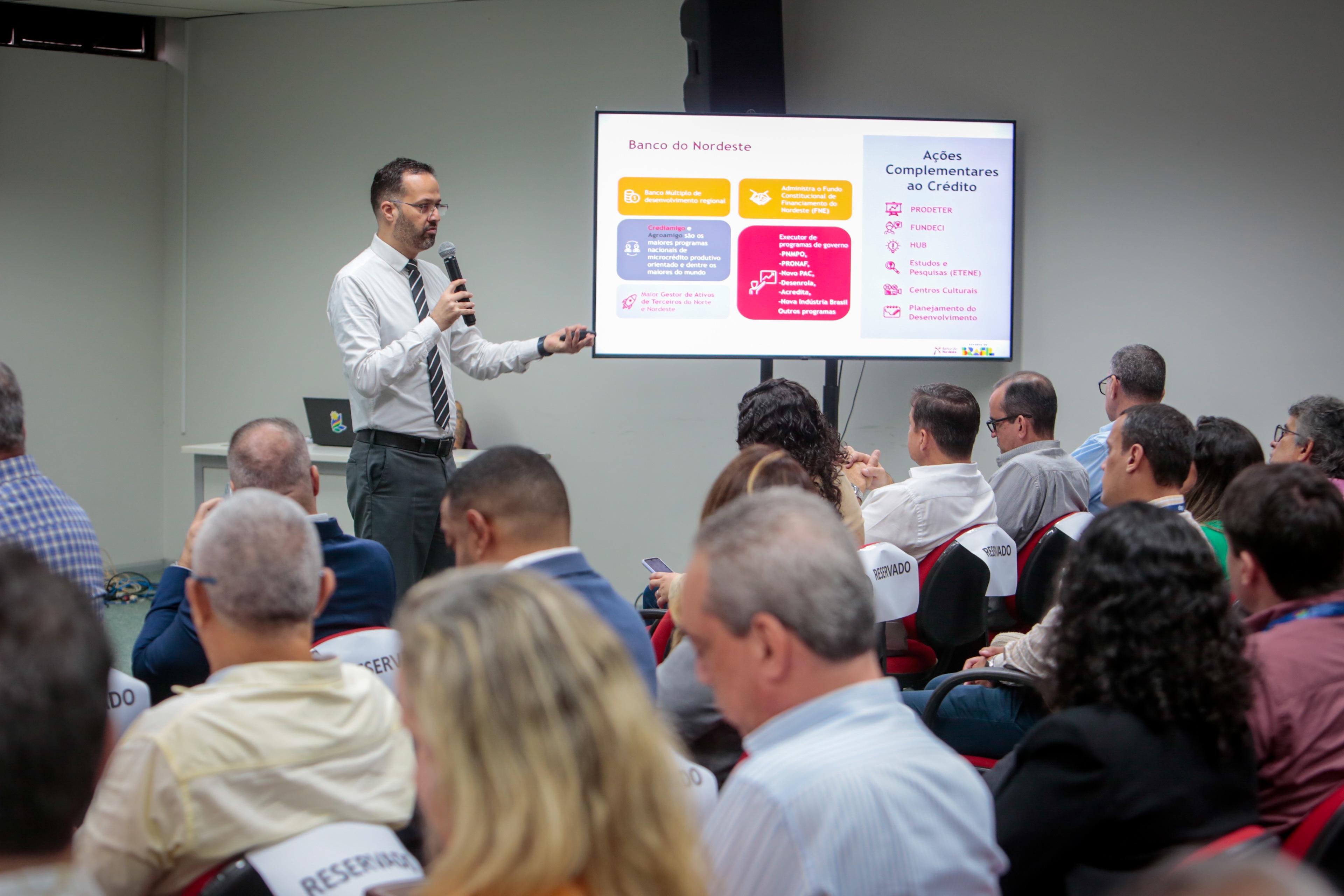 Hugo Luiz de Queiroz crescimento do FNE em Pernambuco foi de entre e